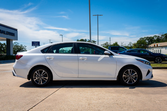 Used 2024 Kia Forte LXS FWD image 19