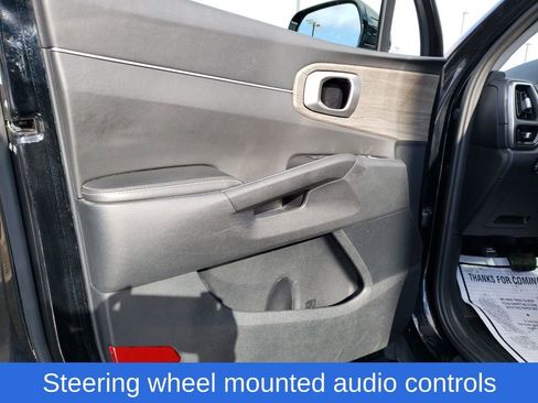 Used 2022 Kia Sorento S w/ Panoramic Sunroof Package image 17