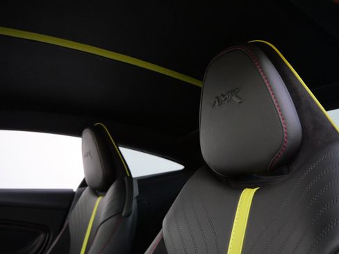 Used 2019 Aston Martin DB11 AMR image 5