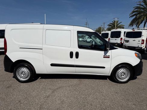 Used 2019 RAM ProMaster City Tradesman FWD image 4