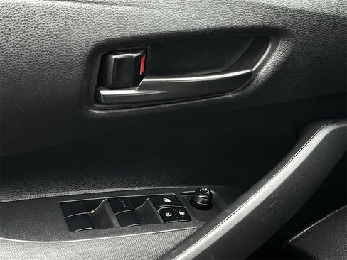 Used 2024 Toyota Corolla LE image 21