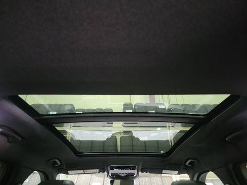 Used 2026 Land Rover Range Rover Velar Dynamic SE AWD/4WD image 27