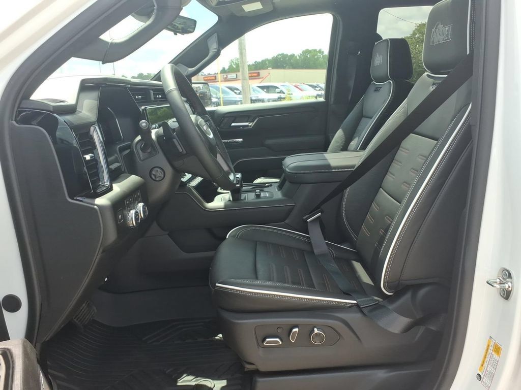 New 2026 GMC Sierra 1500 AT4X w/ AT4X AEV Edition AWD/4WD image 12