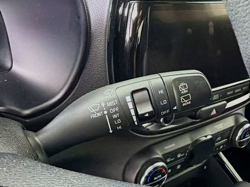 Used 2023 Kia Soul S FWD image 29
