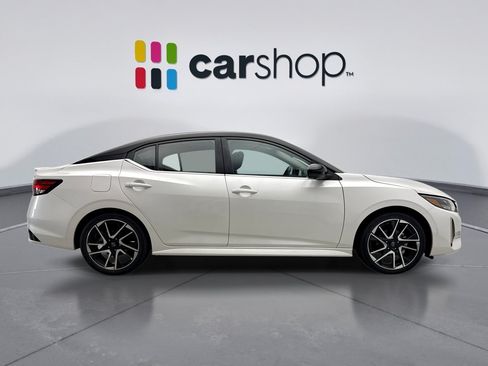 Used 2024 Nissan Sentra SR w/ SR Premium Package FWD image 6