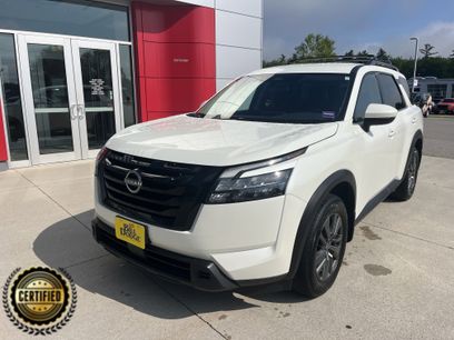 Certified 2024 Nissan Pathfinder SV w/ Black Appearance Package