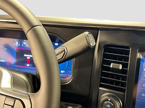 New 2026 Ford F250 Lariat w/ Black Appearance Package AWD/4WD image 16