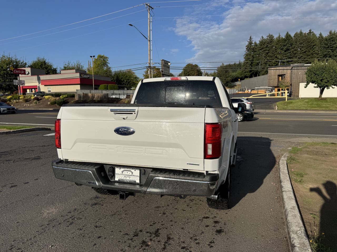 Used 2019 Ford F150 Lariat w/ Equipment Group 502A Luxury AWD/4WD image 4
