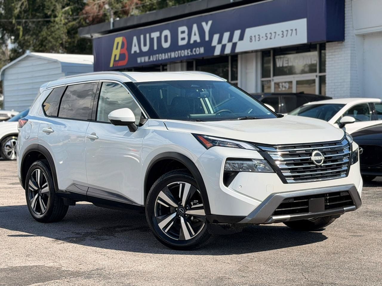 Used 2026 Nissan Rogue SL AWD/4WD image 5