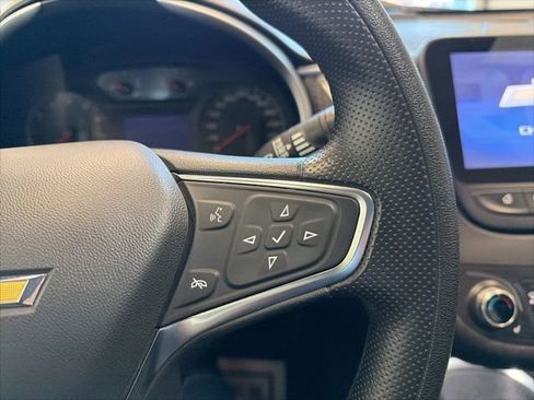 Used 2024 Chevrolet Malibu LT image 30