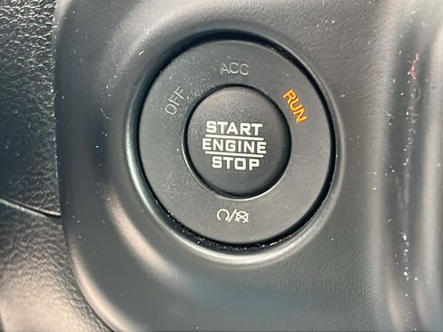 Used 2021 Jeep Wrangler Unlimited Sport AWD/4WD image 17