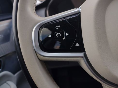 Used 2022 Volvo XC90 T8 Inscription w/ Advanced Package image 11