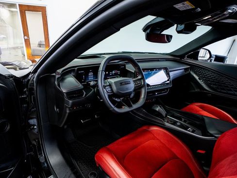 Used 2025 Dodge Charger R/T Scat Pack w/ Track Pack image 33