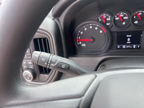 Used 2025 Chevrolet Silverado 2500 Custom w/ Custom Value Package image 29