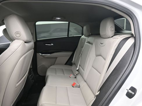 Used 2022 Cadillac XT4 Premium Luxury w/ Enhanced Visibility Package image 16