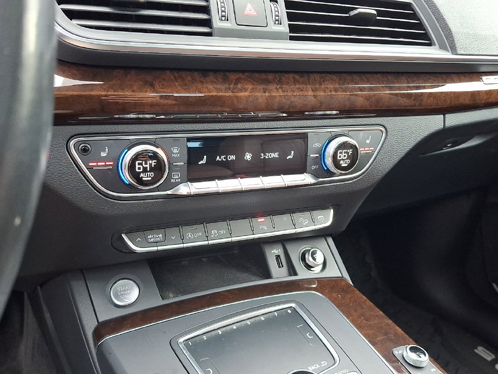 Used 2018 Audi Q5 2.0T Premium Plus w/ Premium Plus Package AWD/4WD image 17