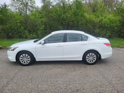 Used 2010 Honda Accord LX image 3
