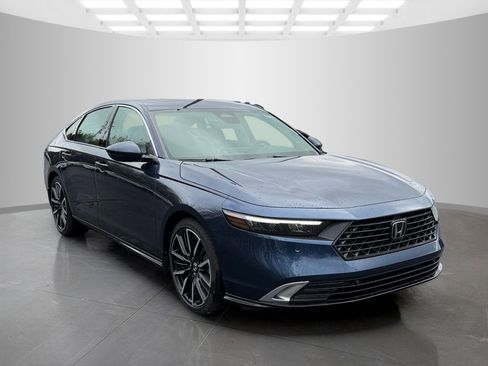 New 2026 Honda Accord Touring image 5