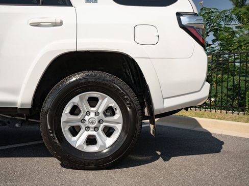 Used 2024 Toyota 4Runner SR5 image 6