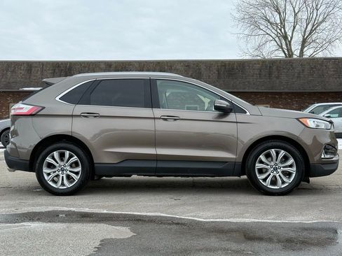 Used 2019 Ford Edge Titanium w/ Cold Weather Package image 6