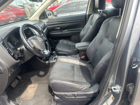 Used 2016 Mitsubishi Outlander SEL AWD/4WD image 8
