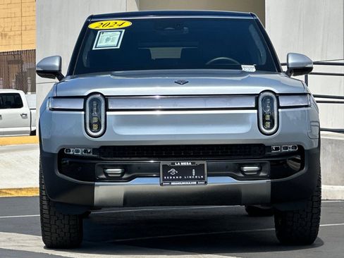 Used 2024 Rivian R1S Adventure AWD/4WD image 8