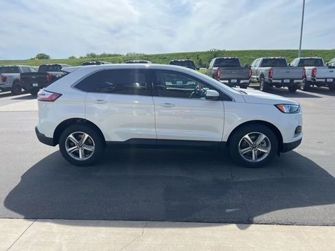 Used 2024 Ford Edge SEL w/ Convenience Package AWD/4WD image 4