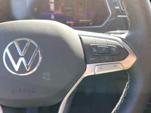 Used 2023 Volkswagen Tiguan SE FWD image 24