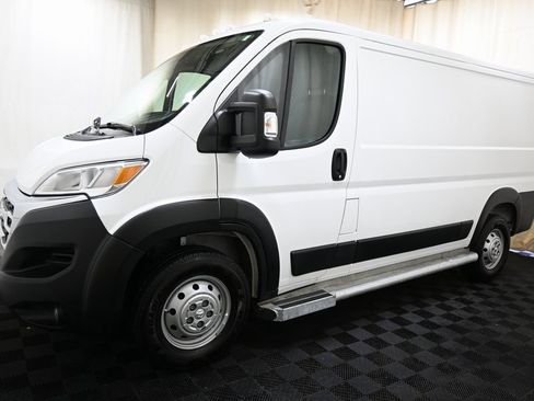 Used 2023 RAM ProMaster 2500 image 5
