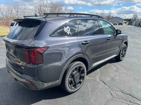 Used 2025 Kia Sorento X-Line EX image 4