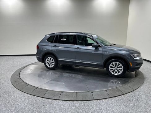 Used 2018 Volkswagen Tiguan S FWD image 6