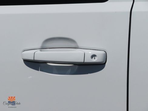 Used 2013 GMC Sierra 2500 SLT w/ SLT Convenience Package AWD/4WD image 26
