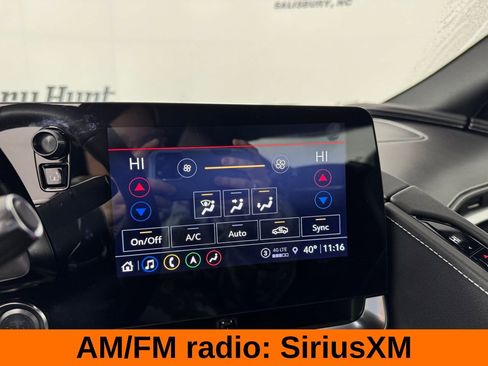 Used 2021 Chevrolet Corvette Stingray w/ Z51 Performance Package image 15