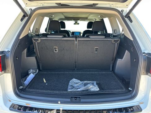 Used 2026 Volkswagen Atlas SE FWD image 20