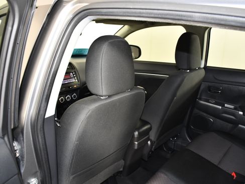 Used 2019 Mitsubishi Outlander Sport SE AWD/4WD image 46