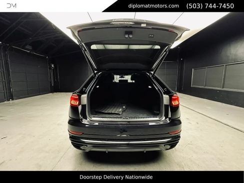 Used 2021 Audi Q8 Prestige AWD/4WD image 42