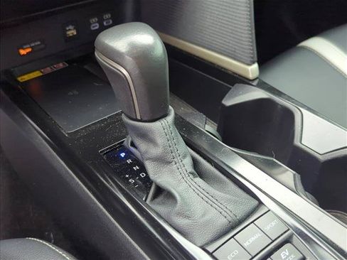 Used 2025 Toyota Camry SE w/ Convenience Package FWD image 20