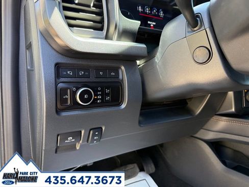Used 2024 Ford F450 Platinum w/ FX4 Off-Road Package AWD/4WD image 19