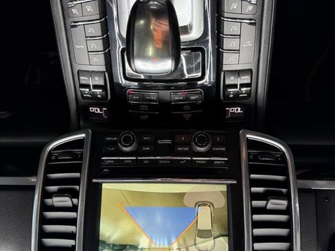 Used 2016 Porsche Cayenne Diesel AWD/4WD image 28