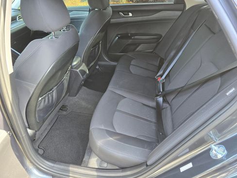 Used 2023 Kia K5 LXS image 27