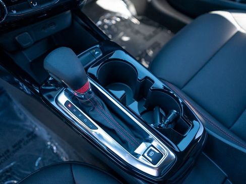 Certified 2026 Chevrolet Trax RS FWD image 21