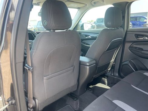 Used 2025 Chevrolet TrailBlazer LT AWD/4WD image 43