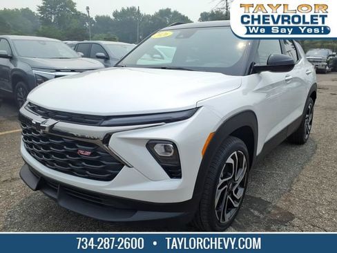 Certified 2026 Chevrolet TrailBlazer RS w/ Convenience Package AWD/4WD image 1