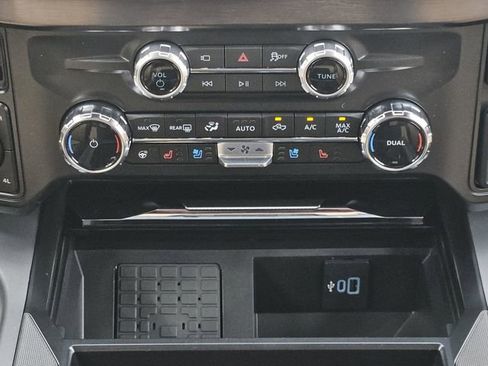 New 2026 Ford F350 Lariat AWD/4WD image 16