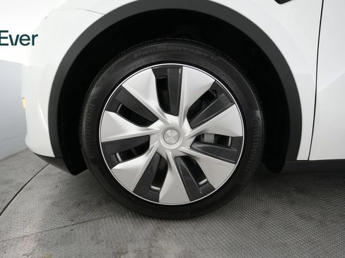 Used 2023 Tesla Model Y Long Range AWD/4WD image 19
