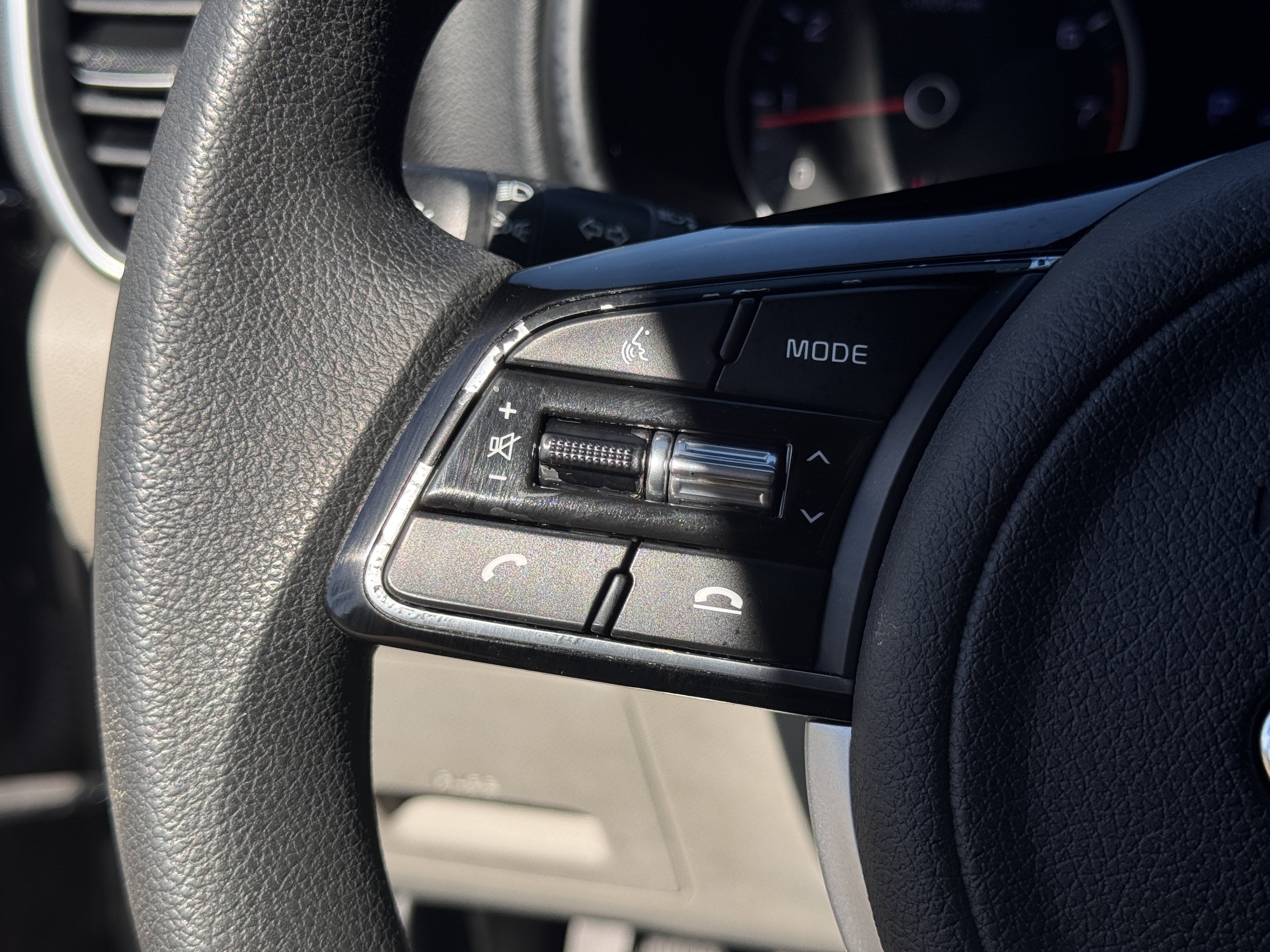 Used 2020 Kia Sportage LX FWD image 29