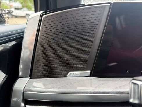 Used 2025 Cadillac Escalade IQ Luxury 2 w/ LPO, Premium Carpet Package AWD/4WD image 30