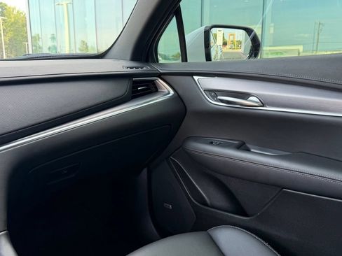 Used 2024 Cadillac XT5 Luxury FWD image 21