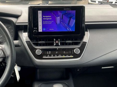 Used 2024 Toyota Corolla LE image 7