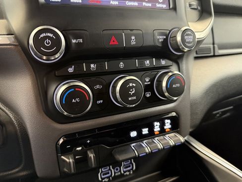 Used 2020 RAM 3500 Laramie image 17